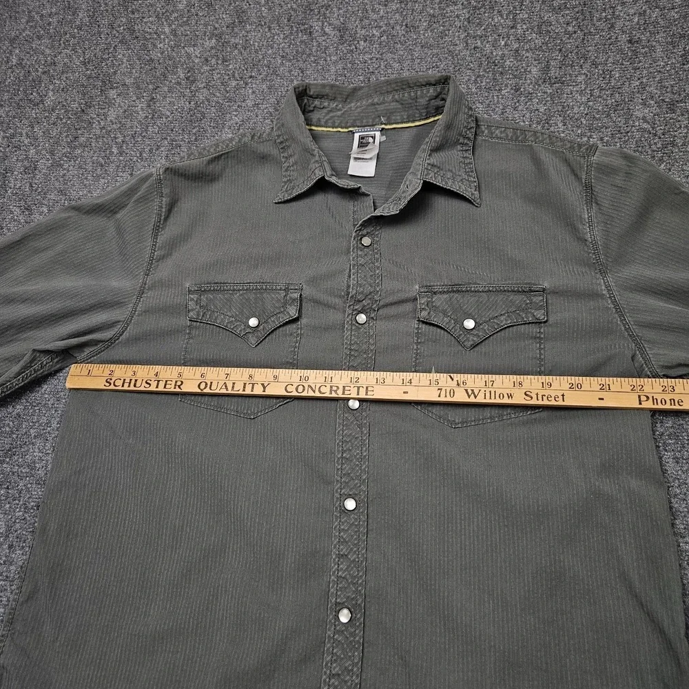 The North Face Shirt Mens Large Gray A5 Series Western Snap Mountain Embroidery